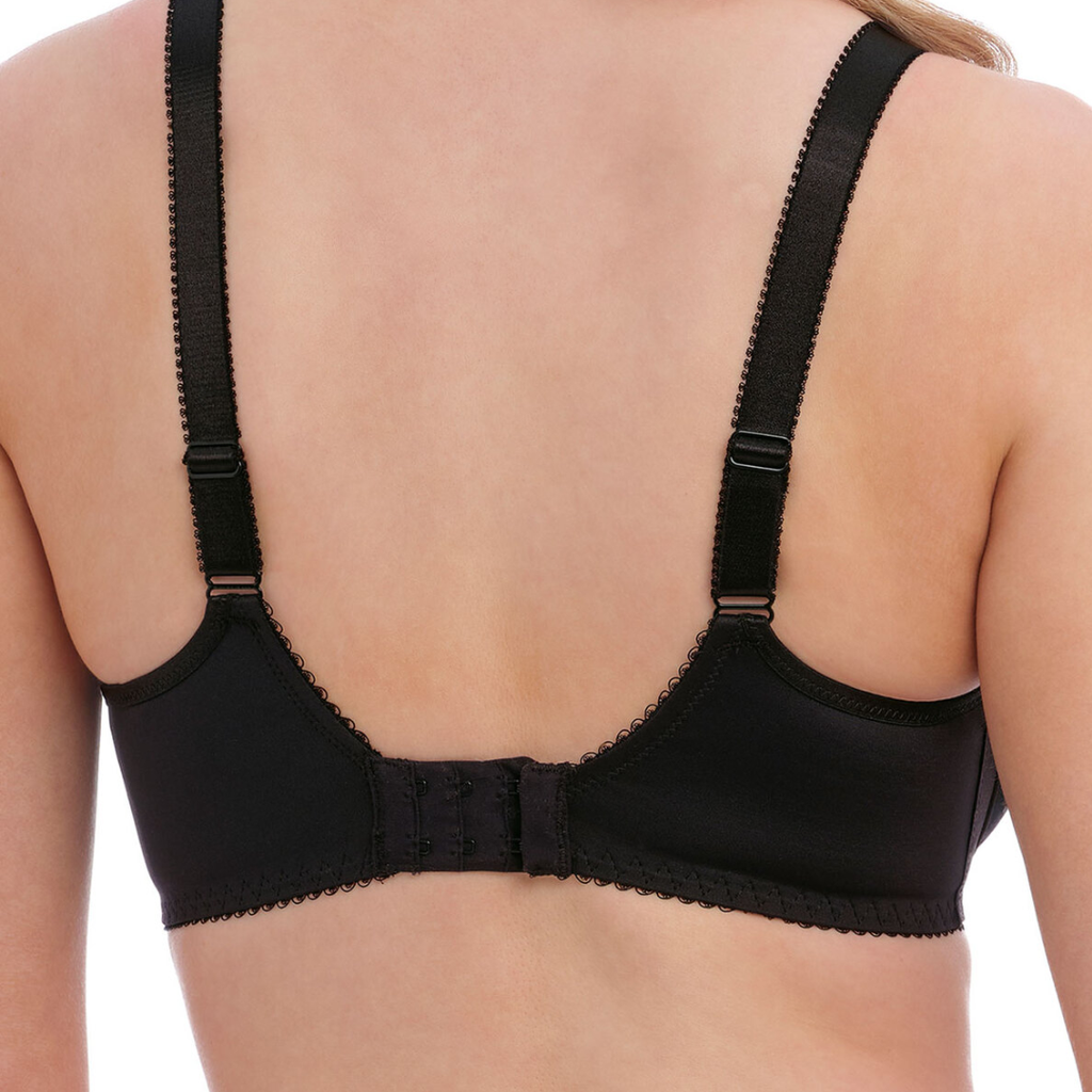 Smooth molded bra in black at Circadian Intimates Bra Fitting Boutique Kansas City